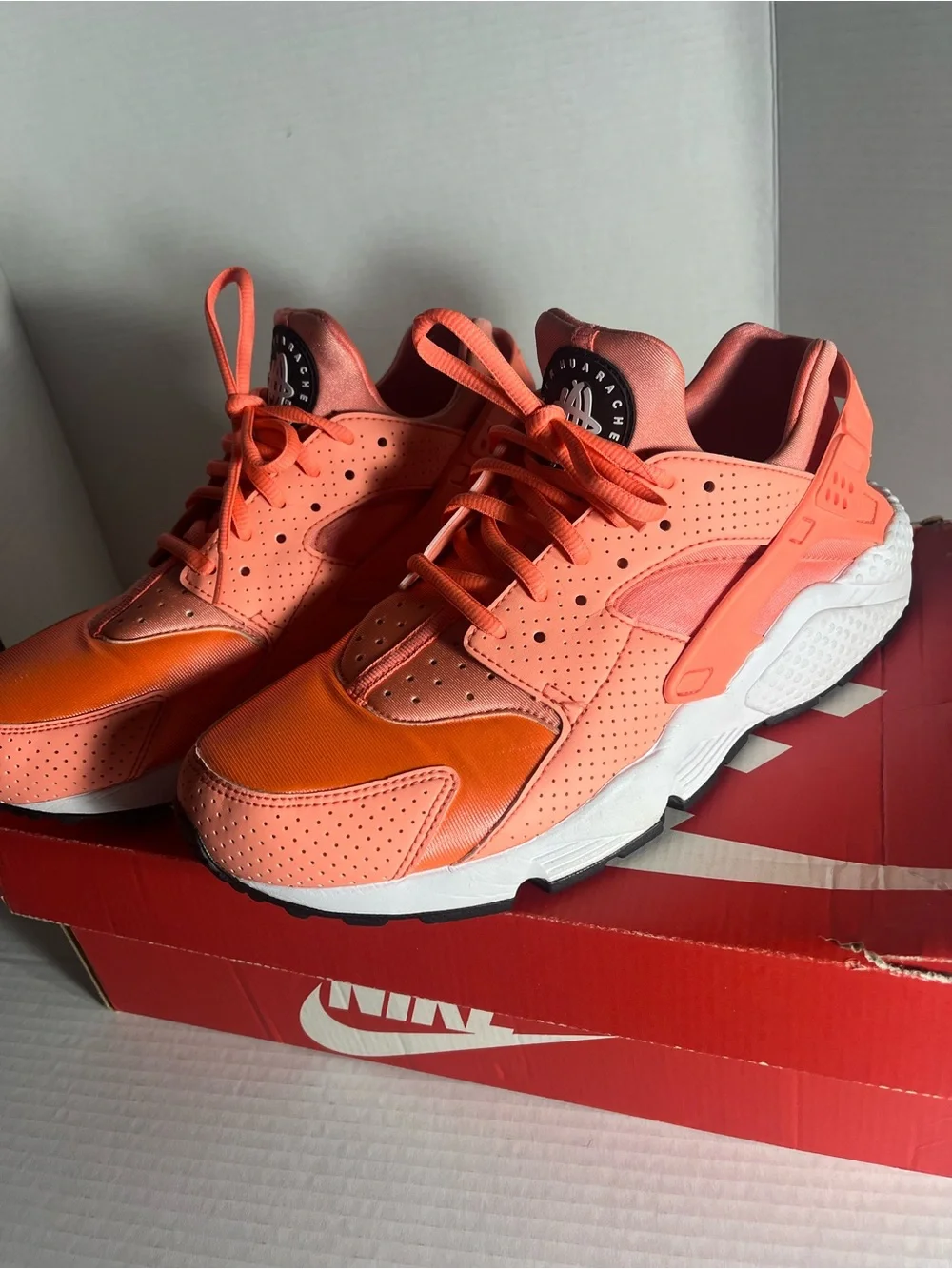 Nike Kids Coral/Orange Huarache Sneakers